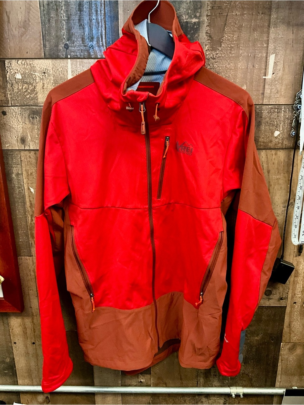 REI Men’s co-op vaporush Gore Windstopper Jacket Red & Brown